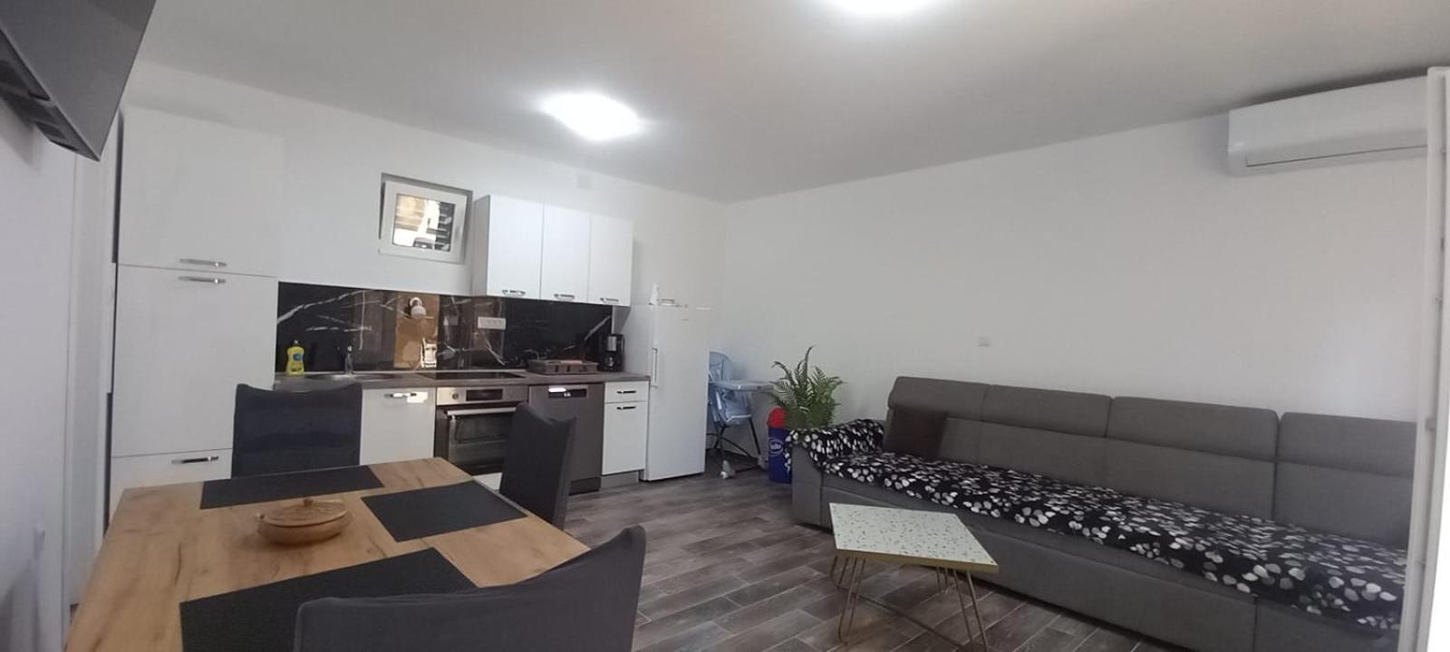Holiday Home Zeljko,Marija & Jakov Стариград-Пакленица Екстериор снимка